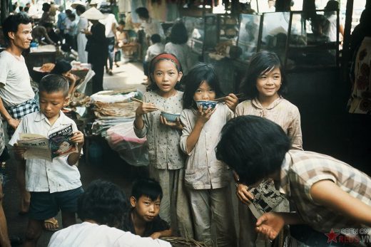 Trẻ em miền Nam 1967 qua ống kính Henk Hilterman